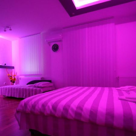 Manirosi 3 Apartman Subotica Buitenkant foto