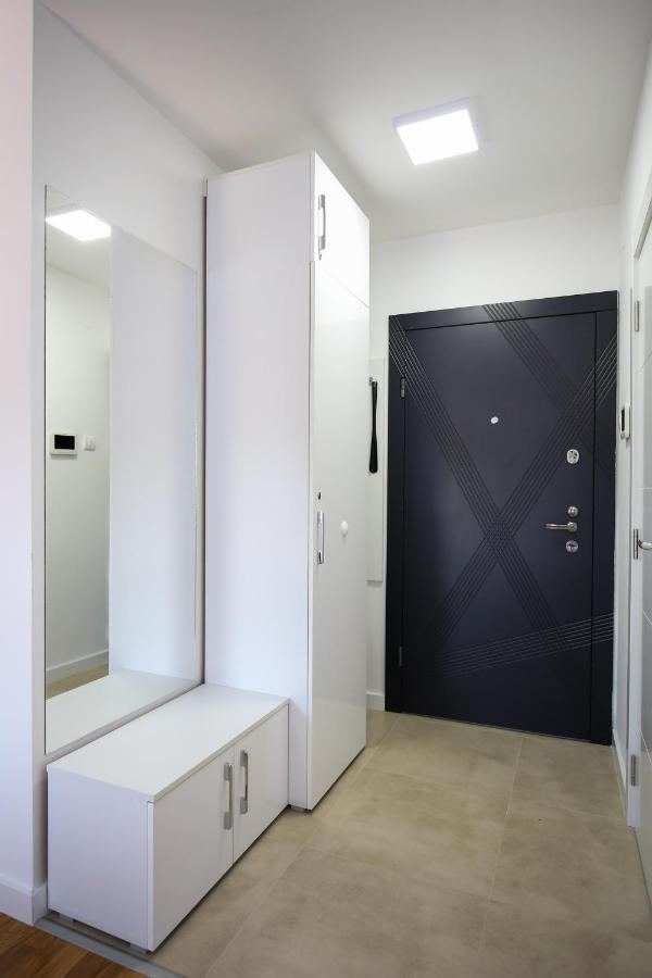 Manirosi 3 Apartman Subotica Buitenkant foto