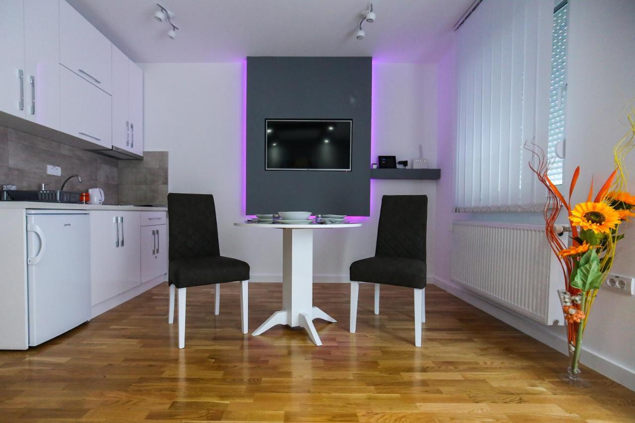 Manirosi 3 Apartman Subotica Buitenkant foto