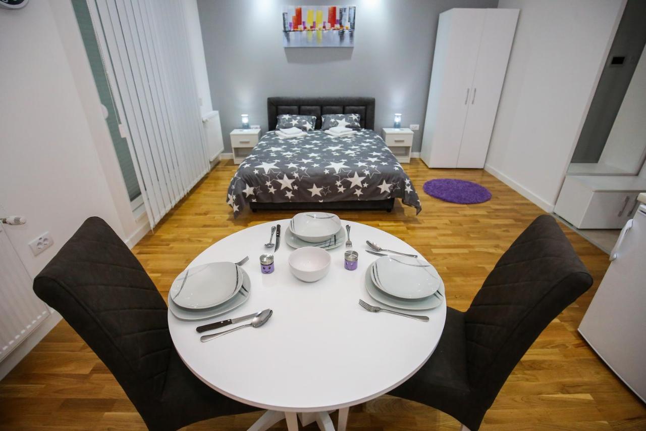 Manirosi 3 Apartman Subotica Buitenkant foto