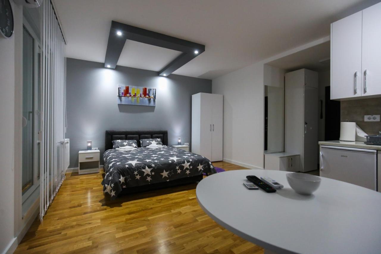 Manirosi 3 Apartman Subotica Buitenkant foto